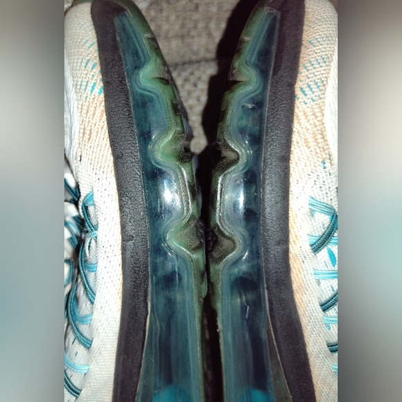 Nike Air Max Clear Water Running Sneakers White Shoes 698903-104 Womens Size-5.5 - Picture 12 of 12